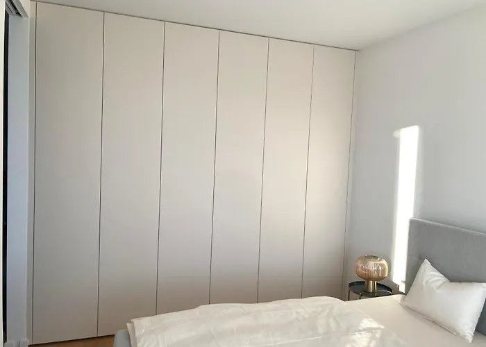 Vienna's Exclusive Vip Hide Away! *